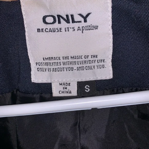 Only Jacket - Picture 3 of 3